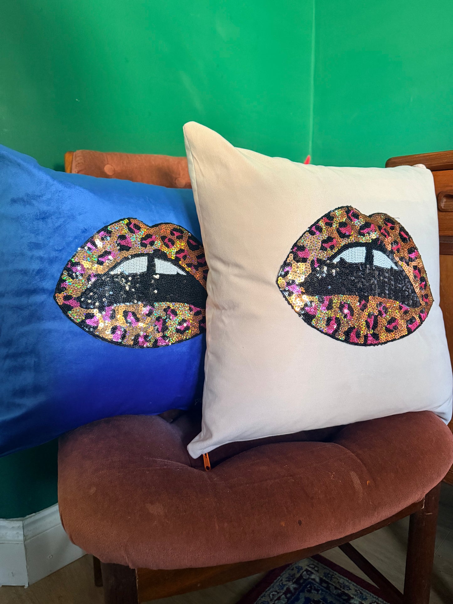 Sequin leopard lips velvet cushion