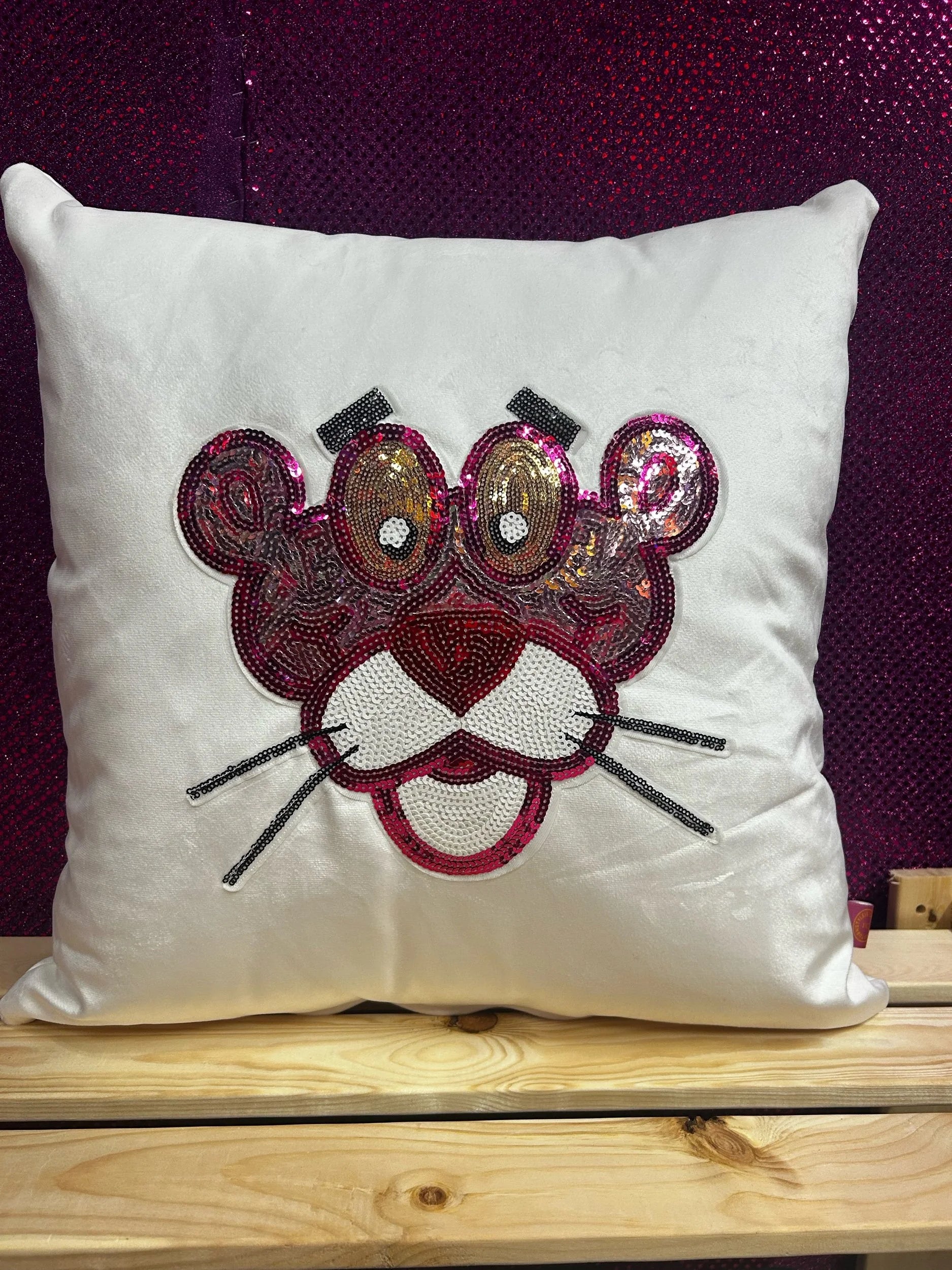 Pink panther velvet cushion-SQ8666258