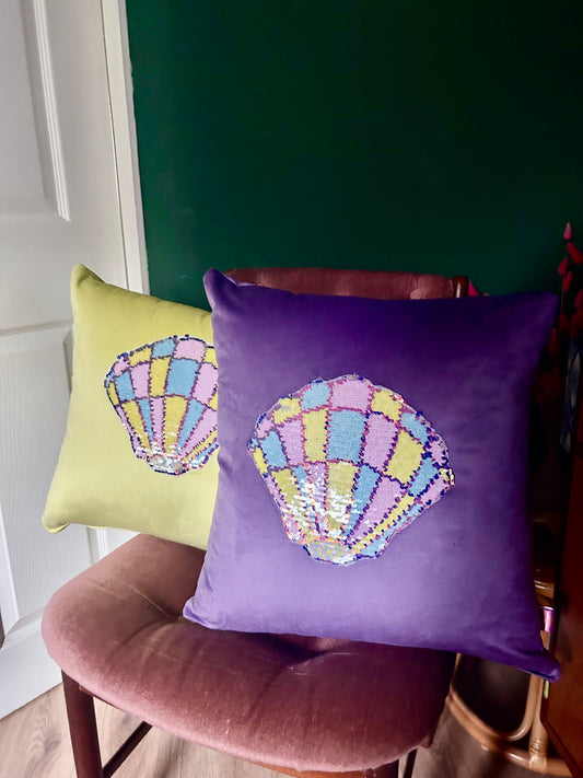Velvet cushion with pastel reversible sequin cushion