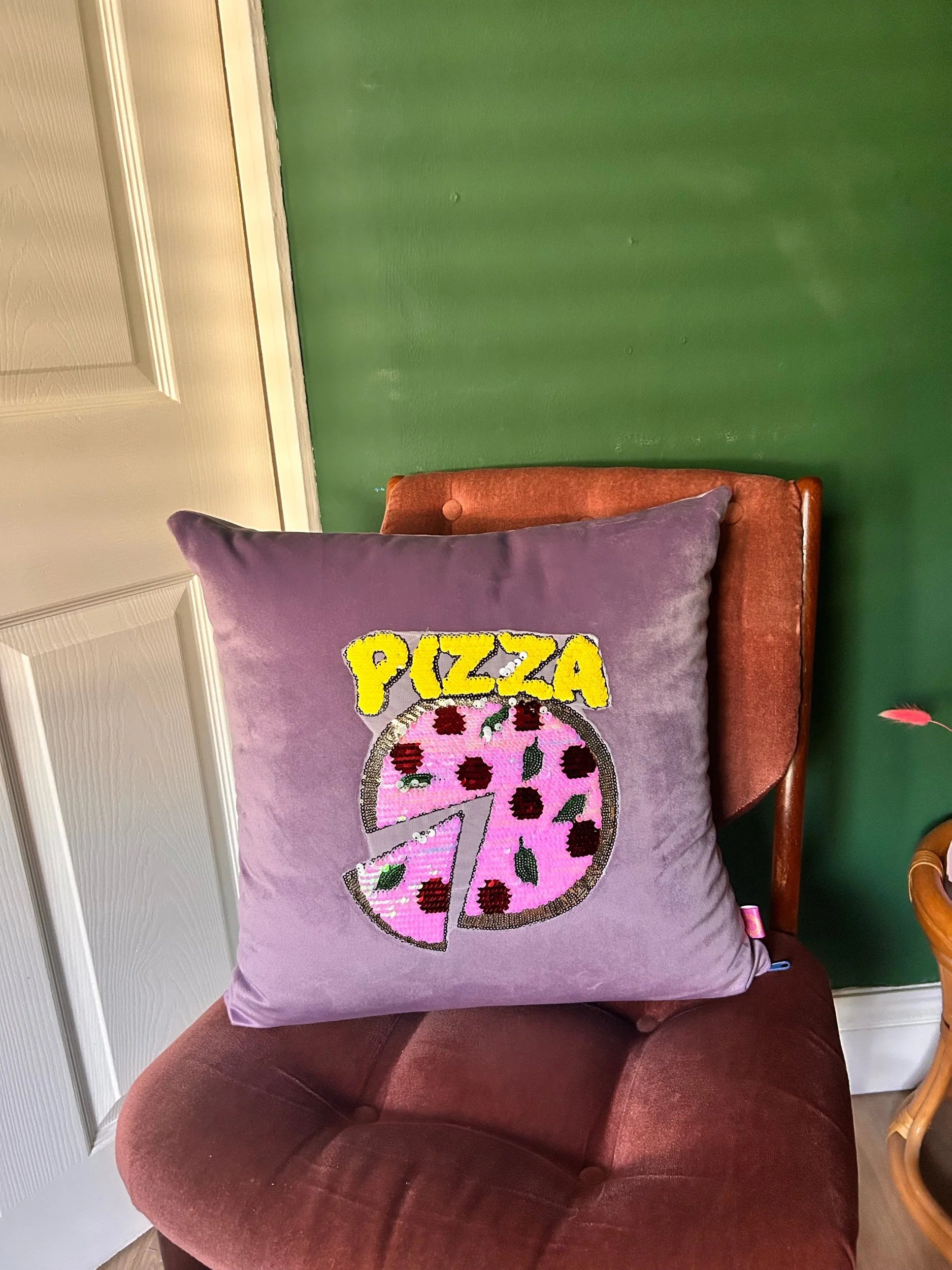 Pizza cushions-SQ4943673