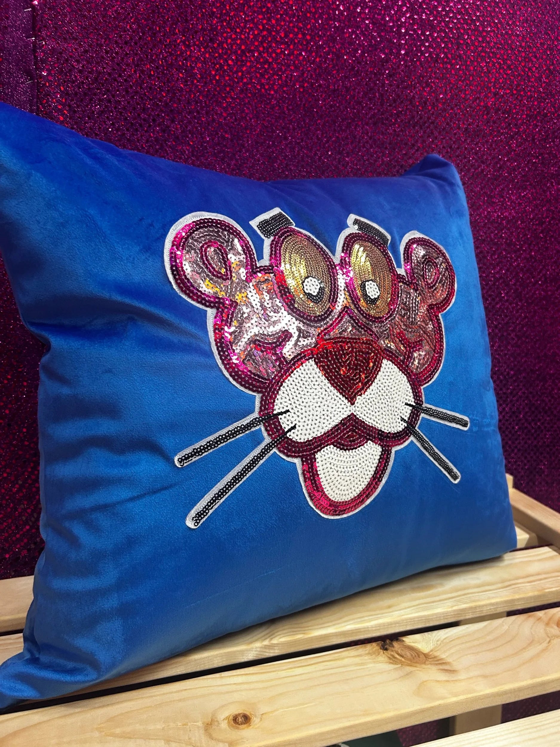Pink panther velvet cushion-SQ8666258