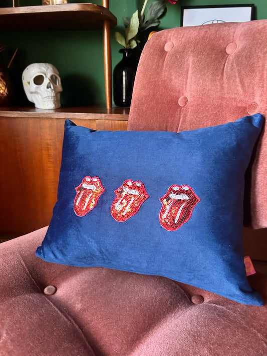 Rolling stone cushion