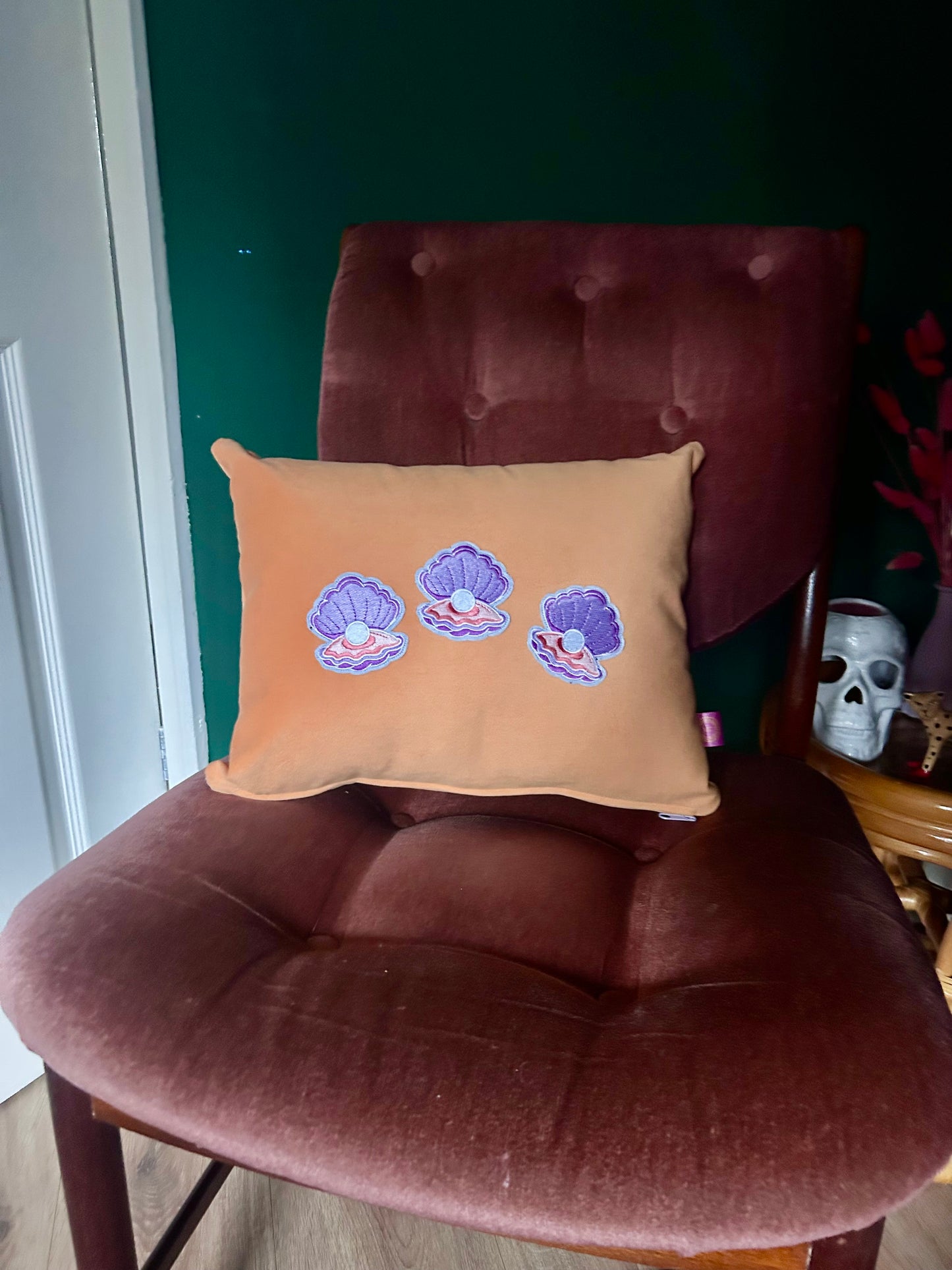 Velvet oyster and pearl cushion