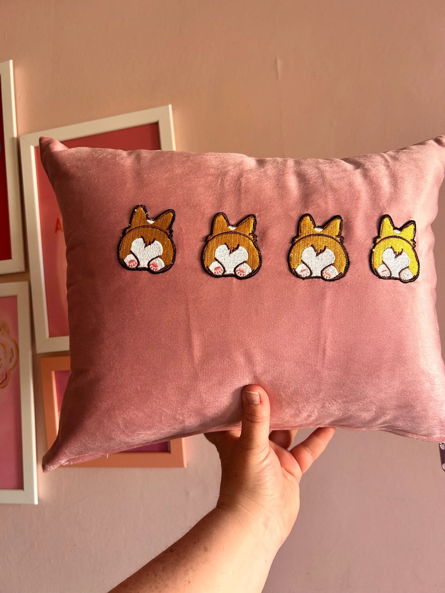 Little corgi cushions-SQ6688109