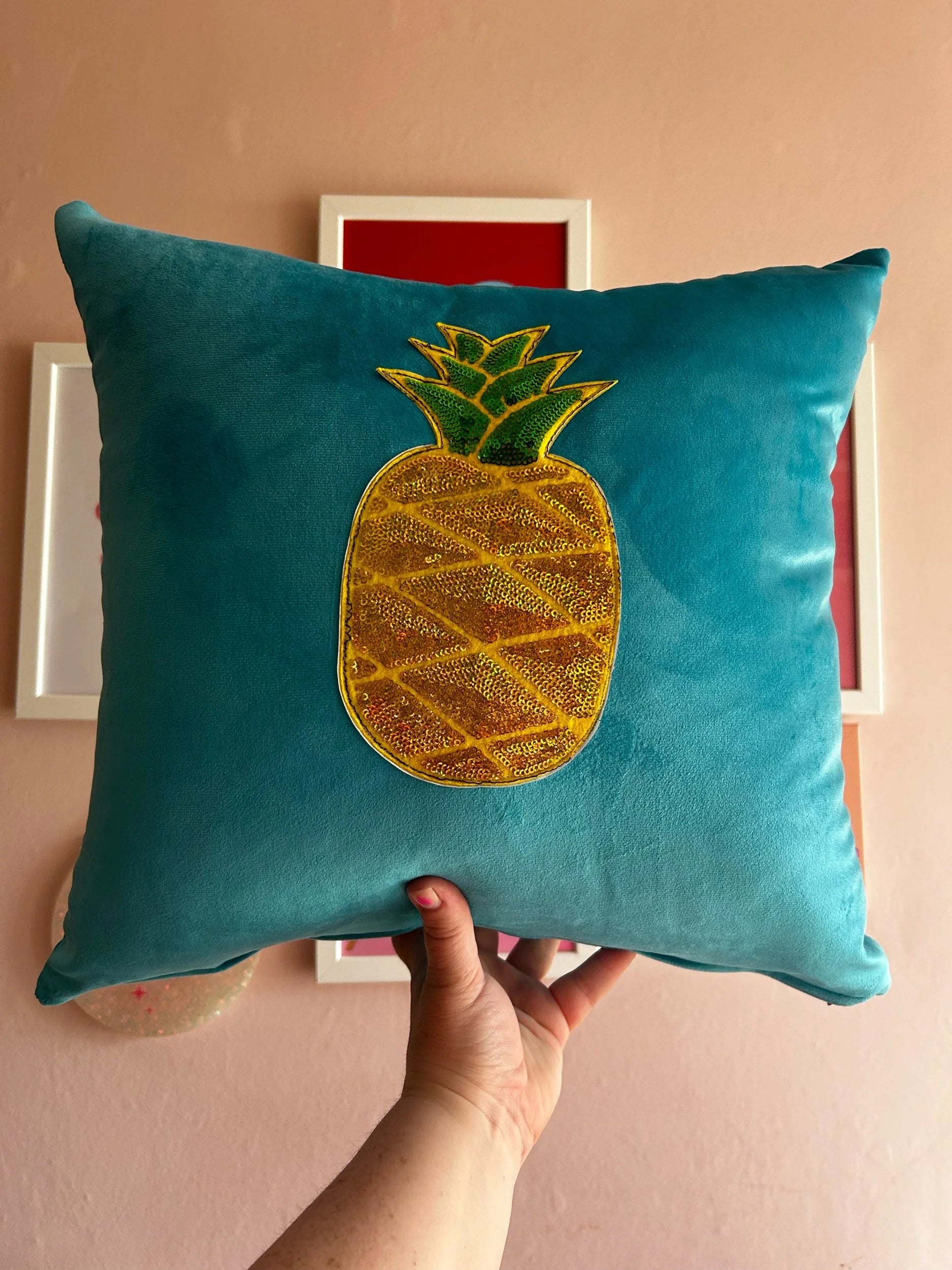 Pineapple cushion-SQ0970266