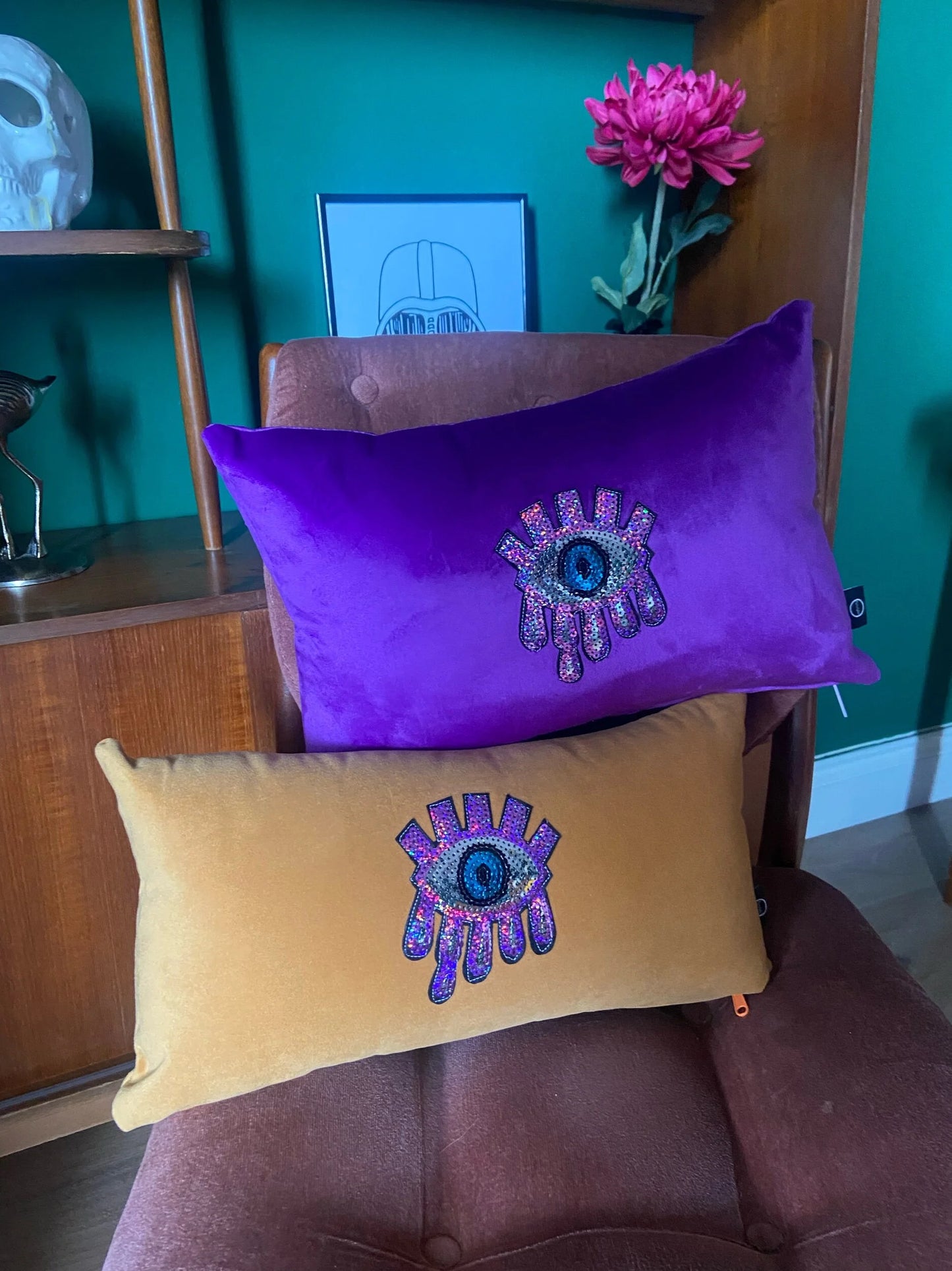 Pink eye mustard velvet