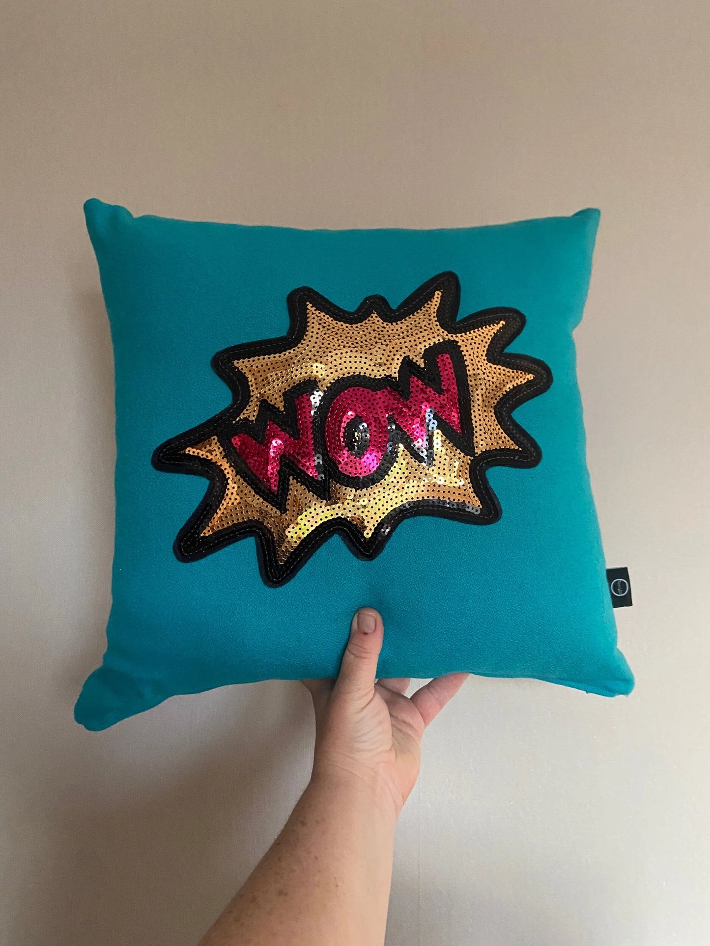 Wow cushion-SQ6175596