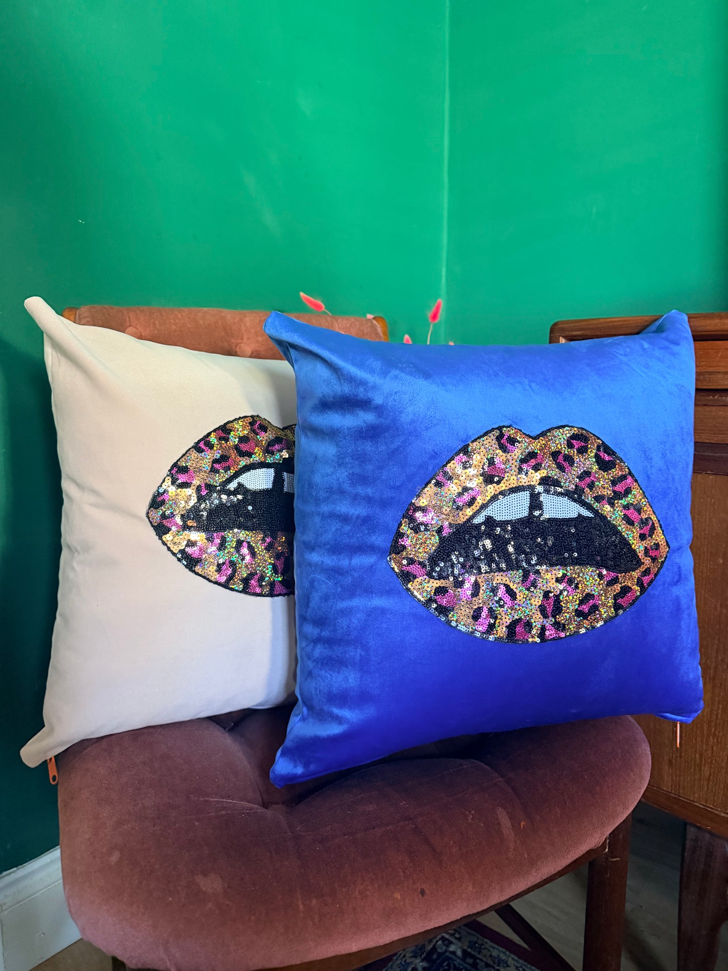 Sequin leopard lips velvet cushion