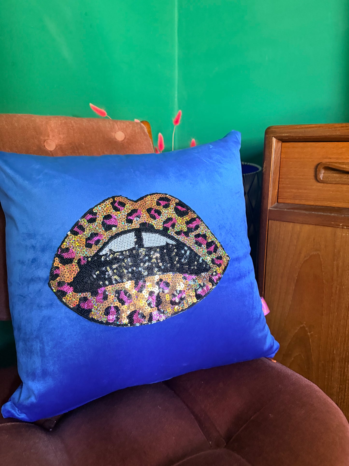 Sequin leopard lips velvet cushion